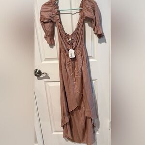 New Elan Boutique High Low Cold Shoulder Espana Nude Sz S